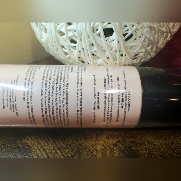 5/75$ VIKE BEAUTY - Makeup Melt - Picture 11 of 15